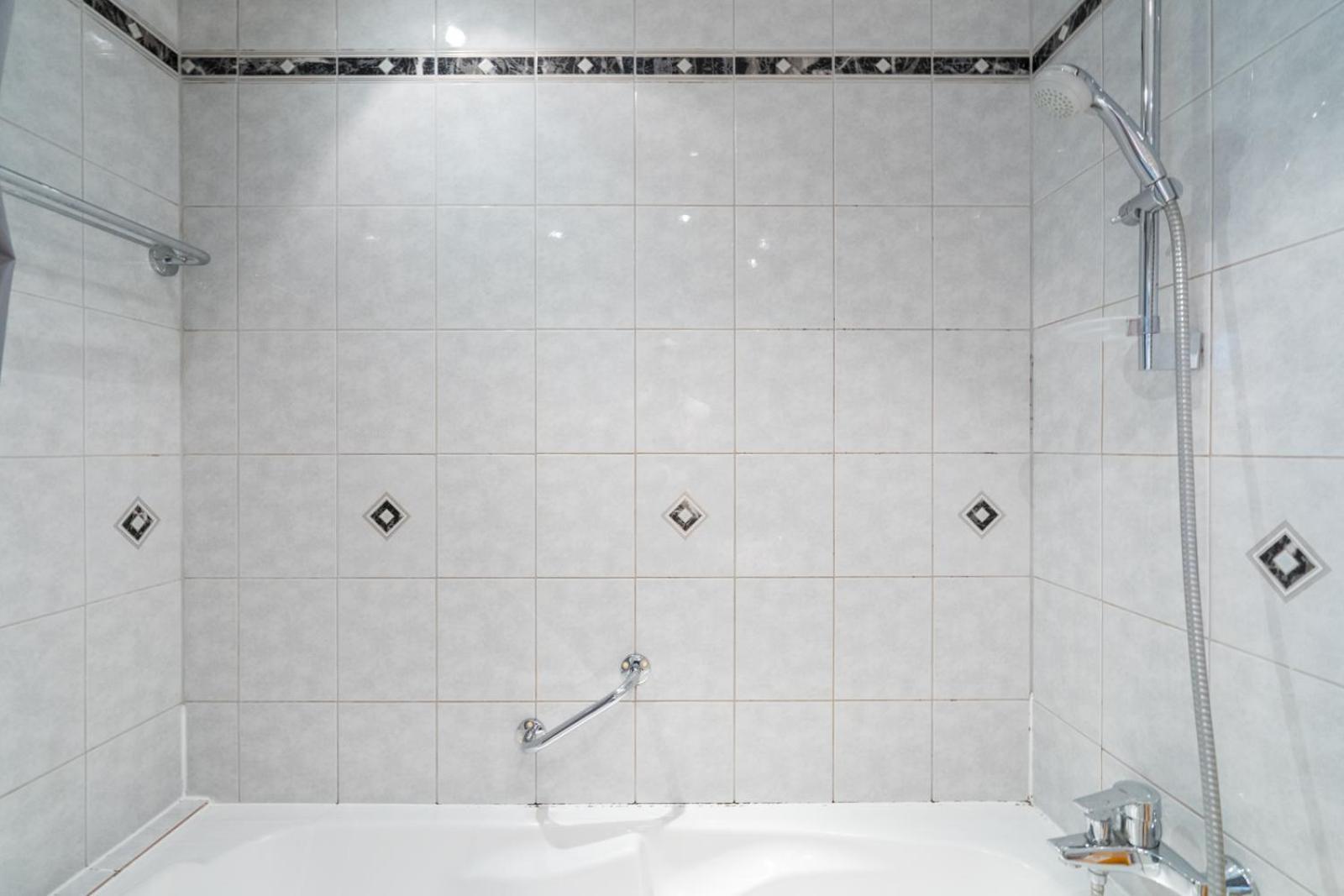 Two Bedrooms - 85 Squaremeters - 4 Min To U6 Dresdner Str Vienna Exterior photo